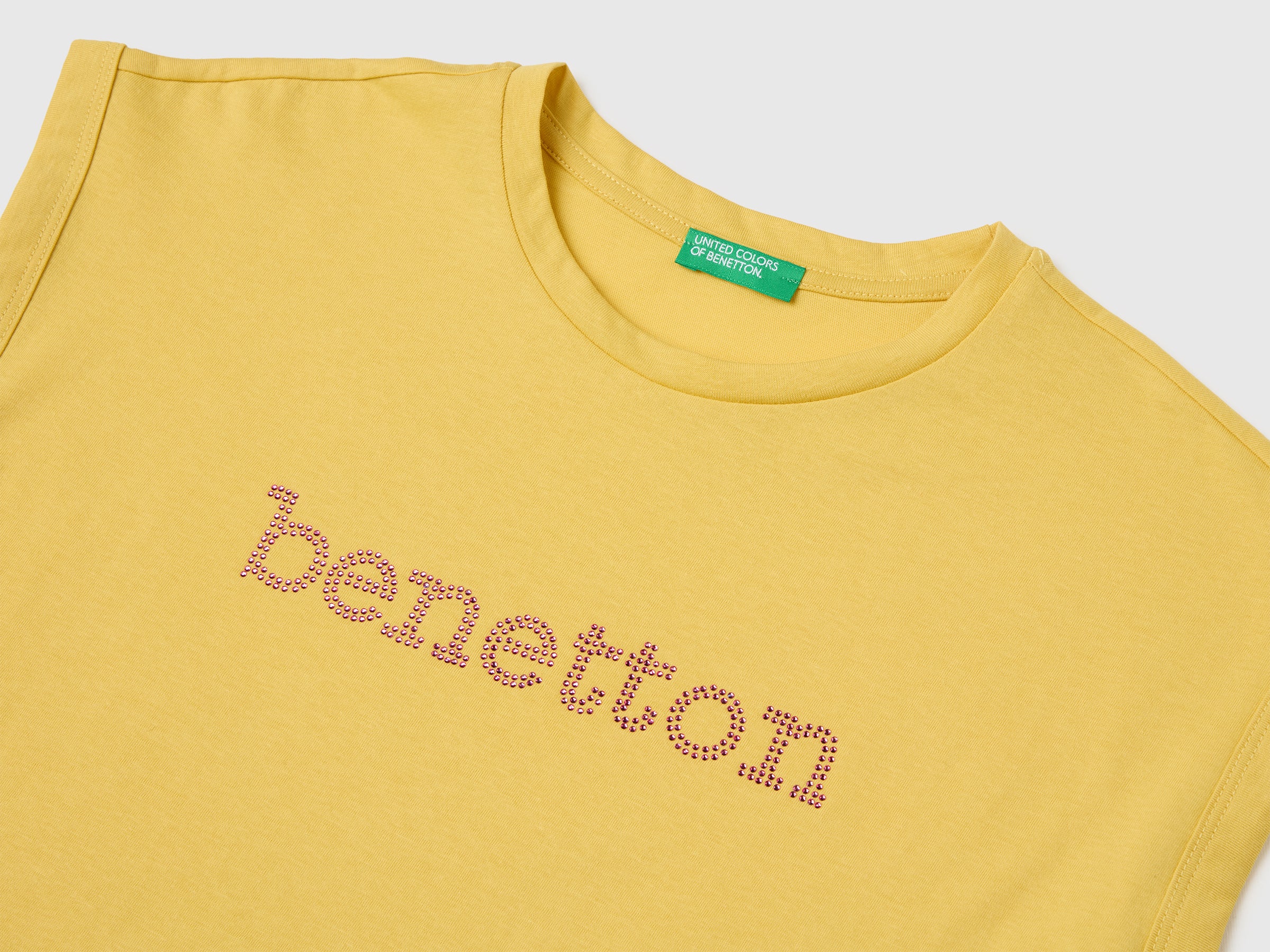 T-shirt with rhinestones - ucb_image_DS1