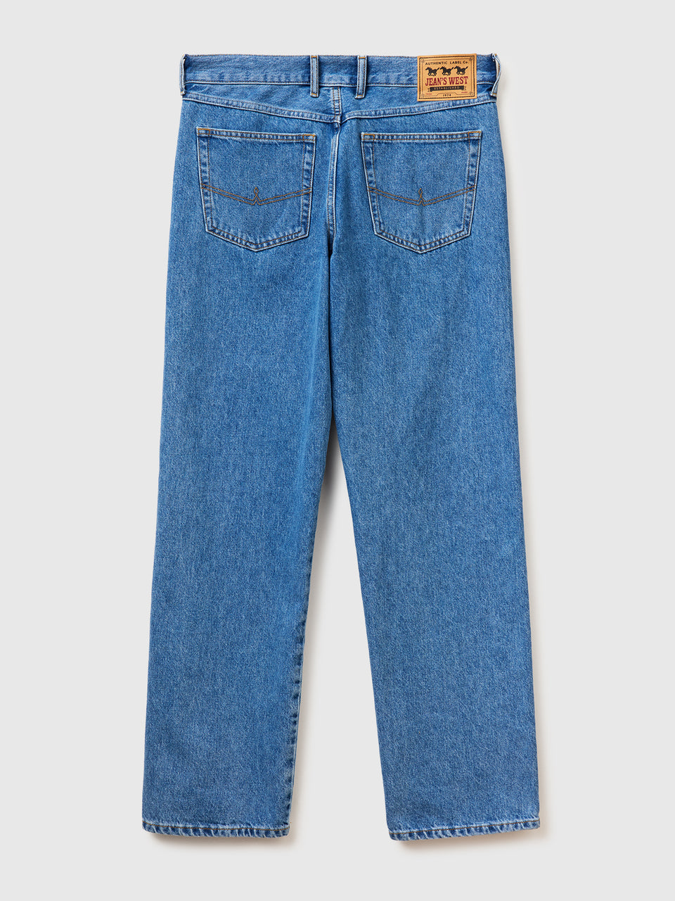 Regular fit light wash jeans - ucb_image_BS