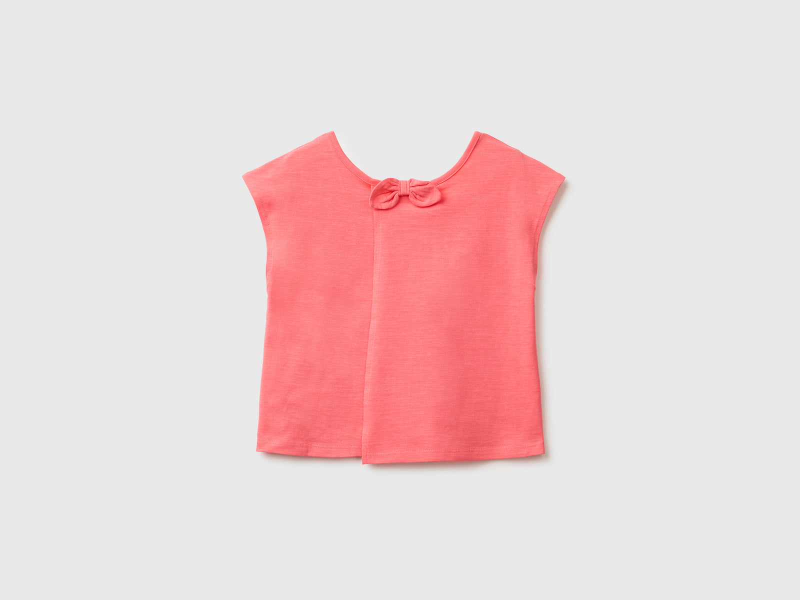 T-shirt com estampa e aplicações - ucb_image_BS