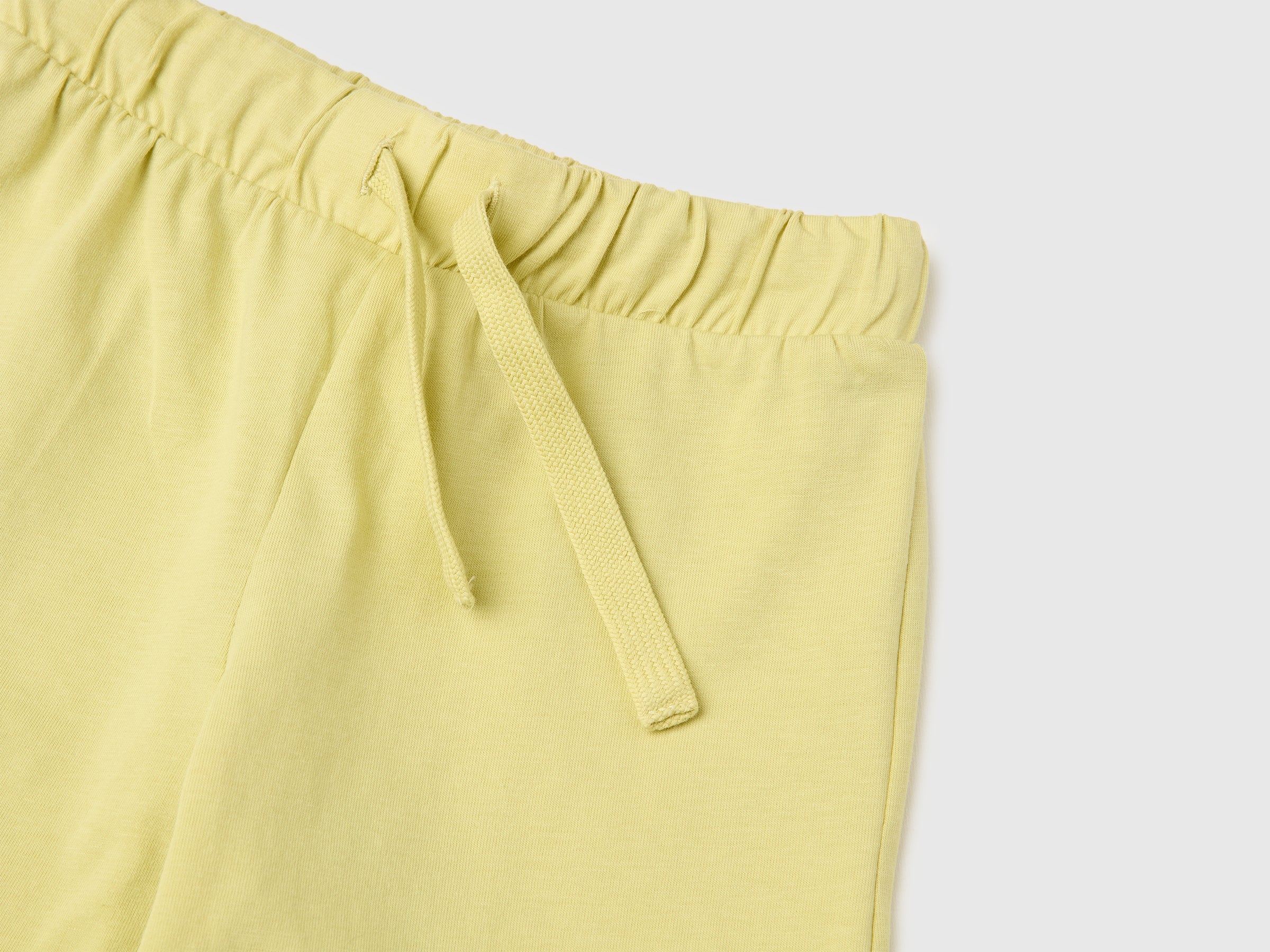 Regular fit Bermuda shorts - ucb_image_DS1