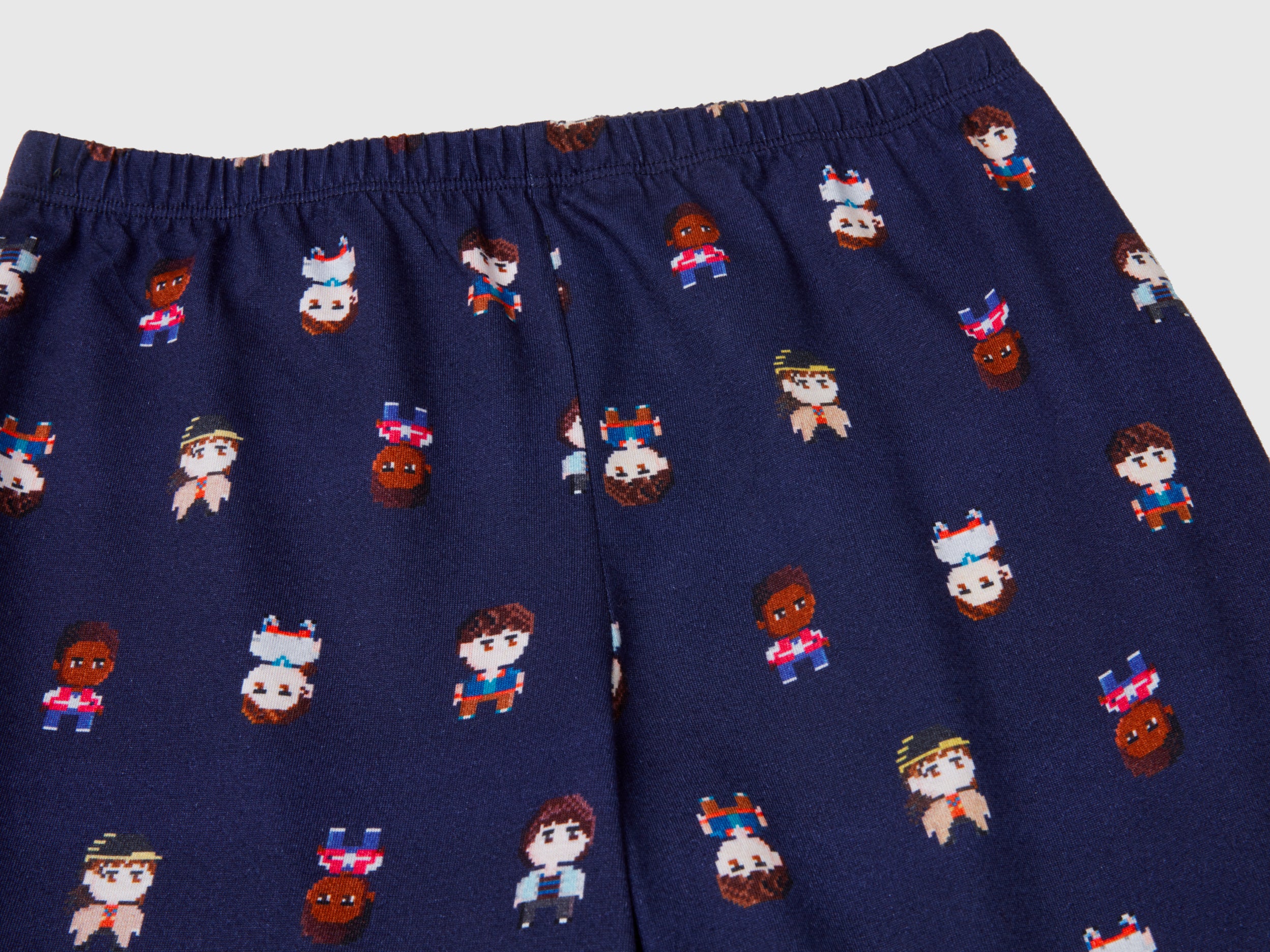 Pijama estampado Stranger Things - ucb_image_DS1