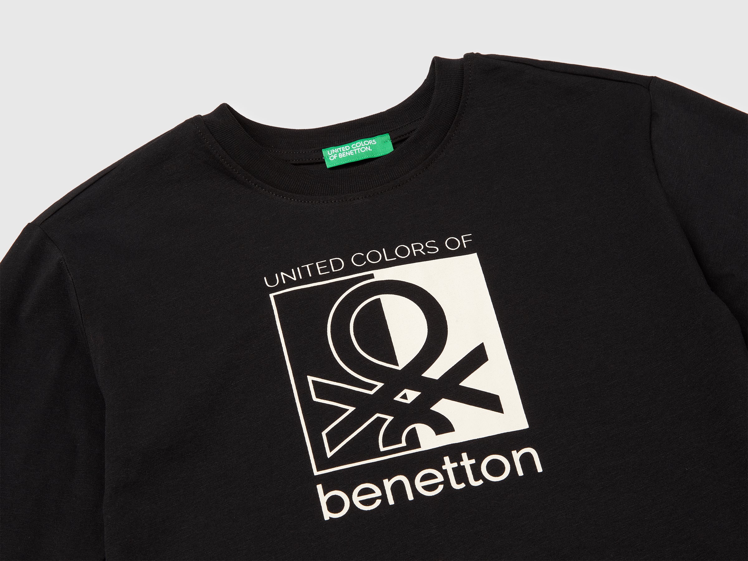 T-shirt quente com estampa logótipo - ucb_image_DS1