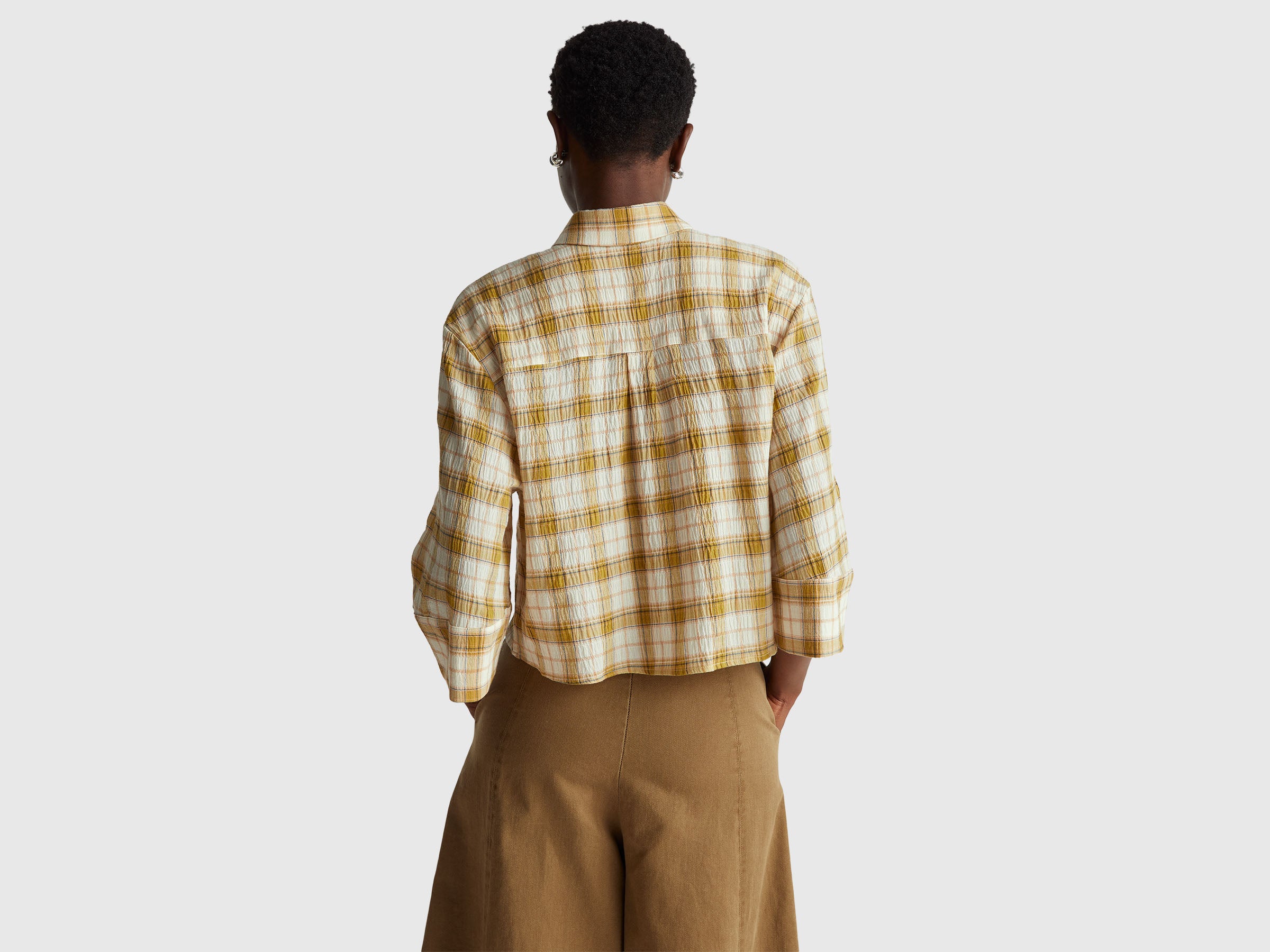 Camisa aos quadrados com folhos - ucb_image_B