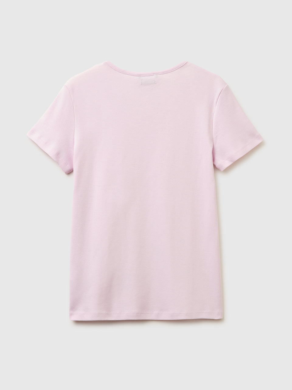 Slim fit t-shirt with V-neck - ucb_image_BS