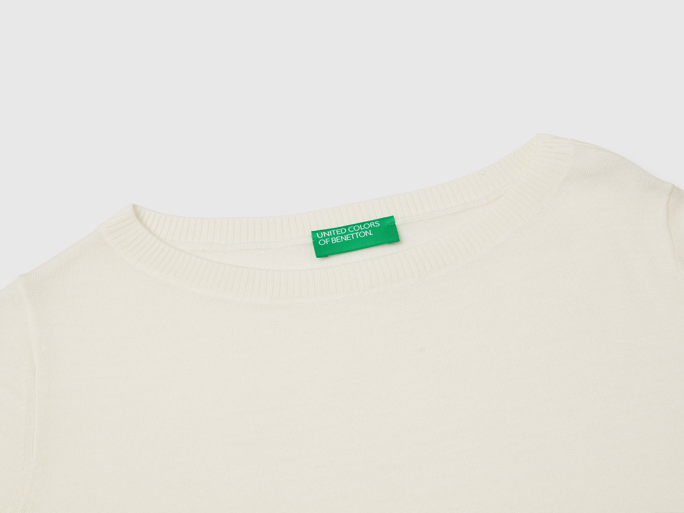 100% Merino wool boat neck sweater - ucb_image_DS1