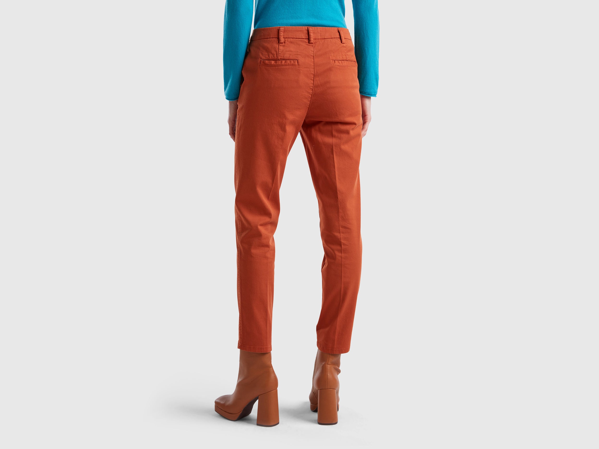 Chinos slim fit marrom - ucb_image_B