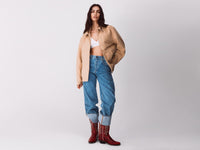 Jeans cropped com dobra lavagem clara - ucb_image_FY