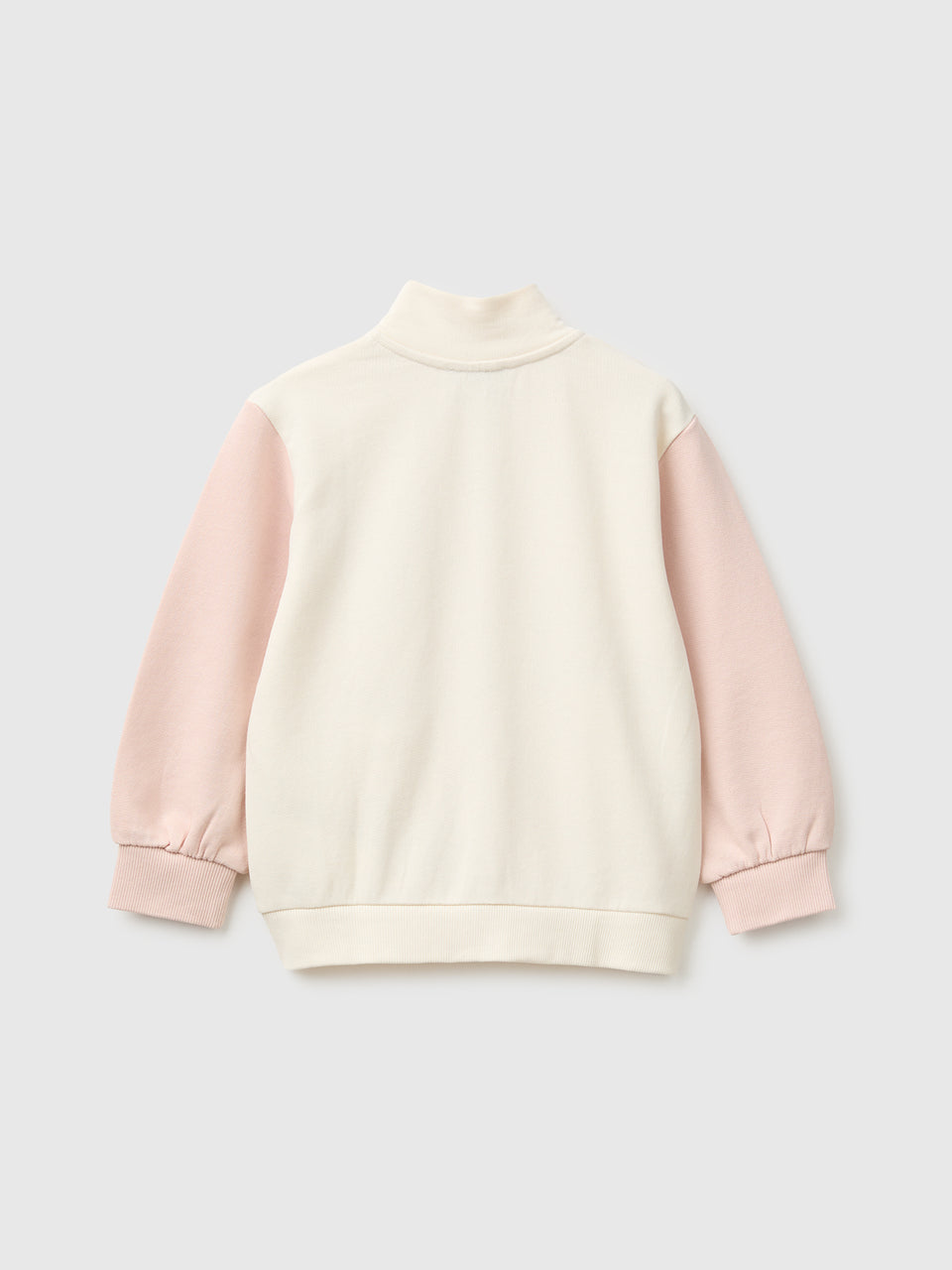 Casaco com fecho de correr e logótipo - ucb_image_BS