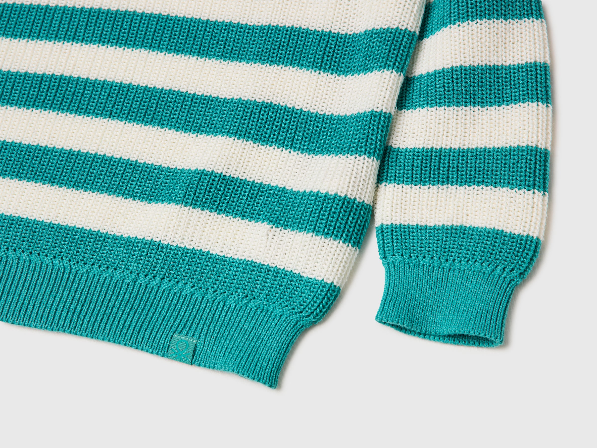 Sweater with two-tone stripes - ucb_image_DS1