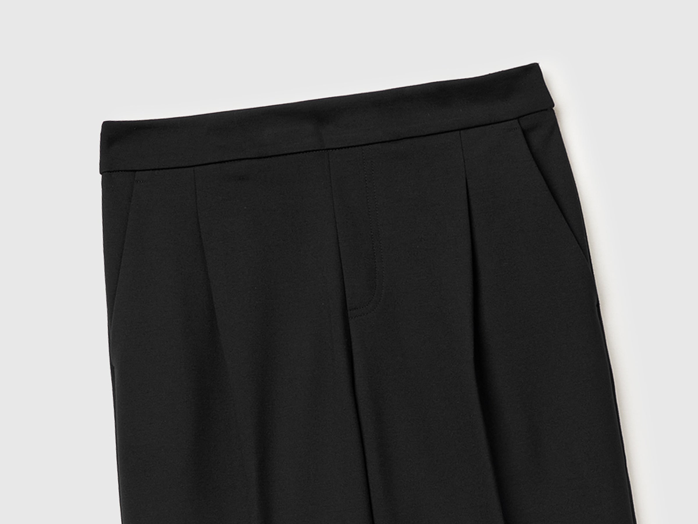 Regular fit trousers with crease - ucb_image_DS1
