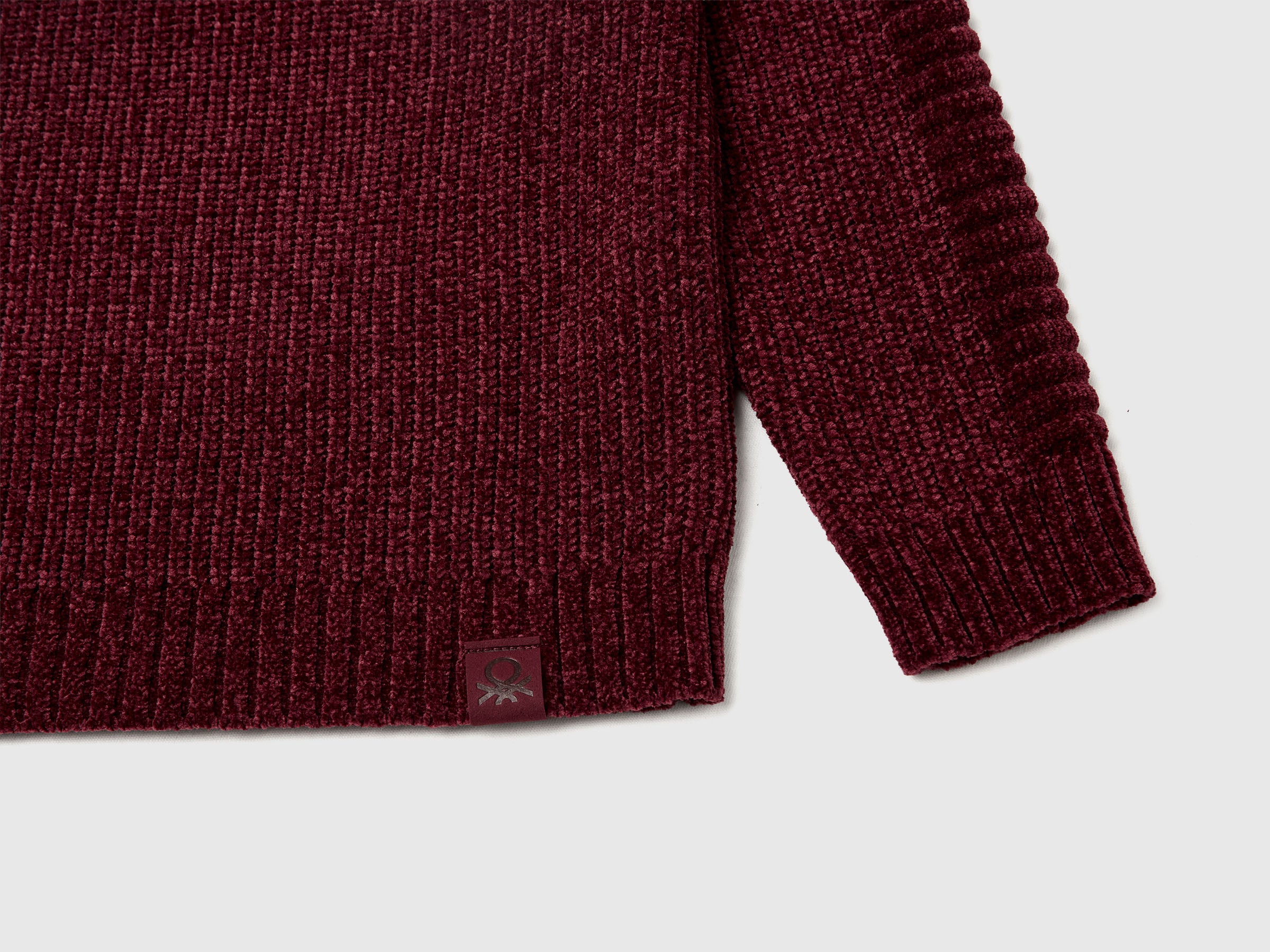 T-shirt de gola redonda em chenille - ucb_image_DS1