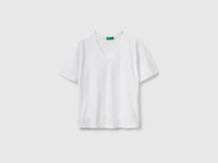 V-neck t-shirt in lightweight cotton - ucb_image_FS