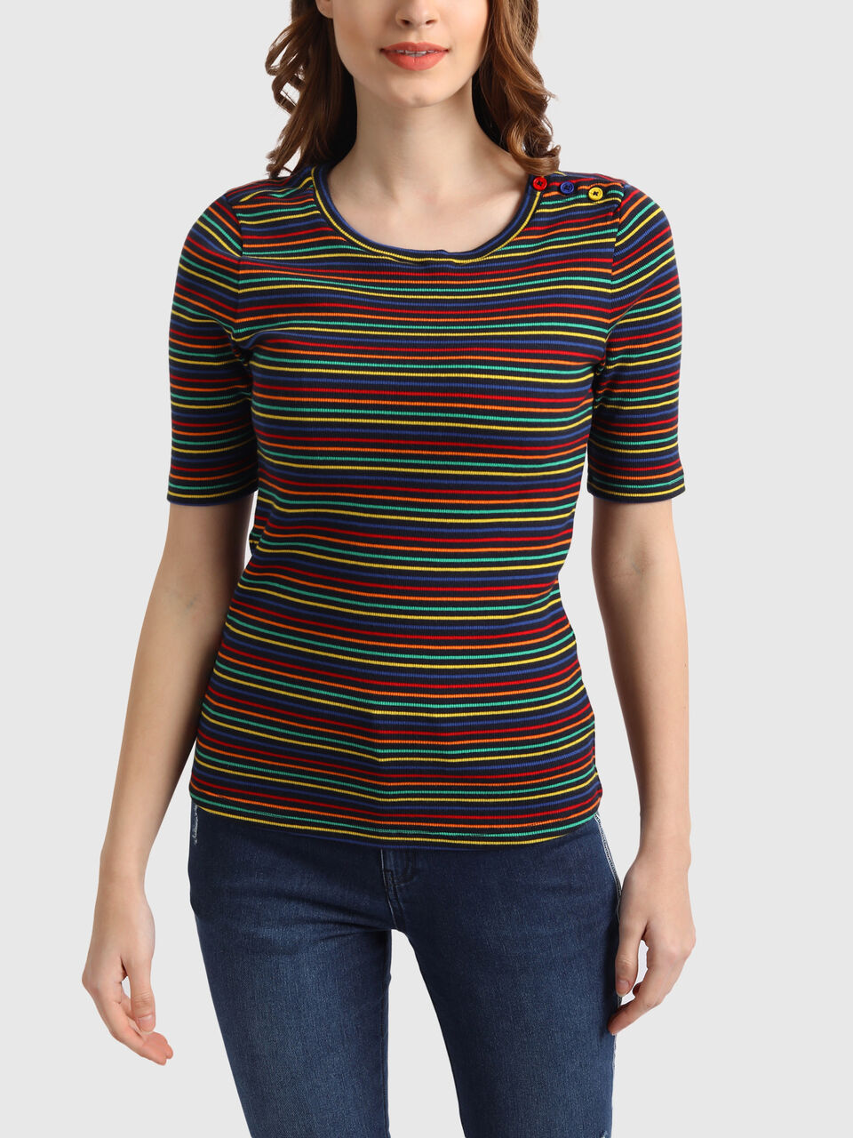 Rib Stripe Top with Shoulder Butin image number null