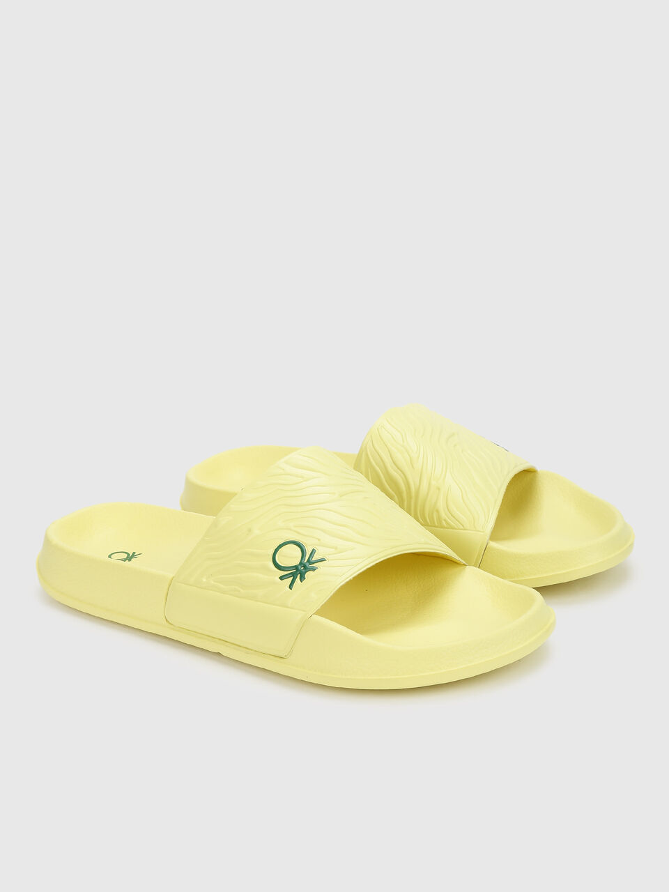 TEXTURED PU SLIDE image number null