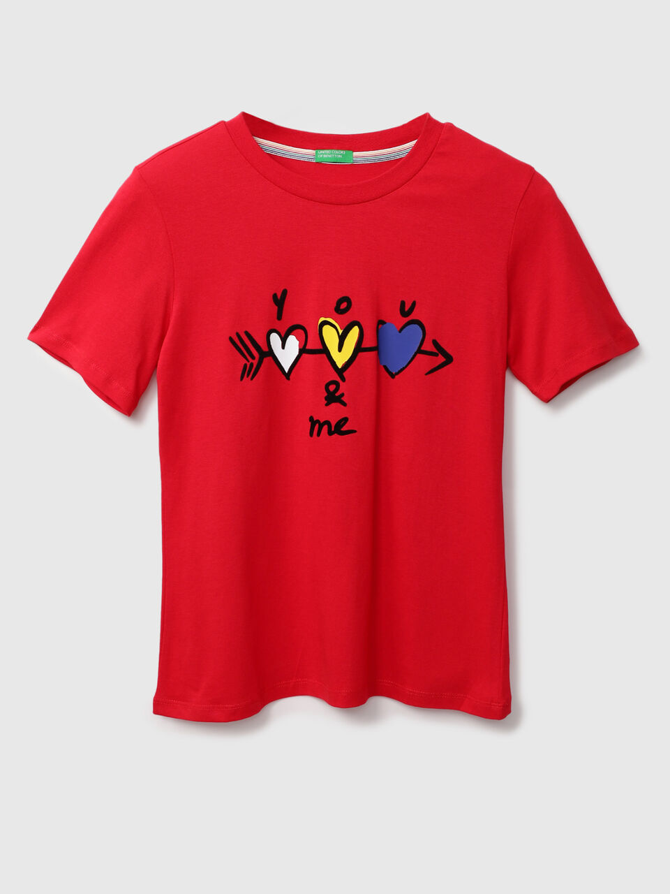S/SLV TEE WITH HEART FLOCK PRINT image number 1