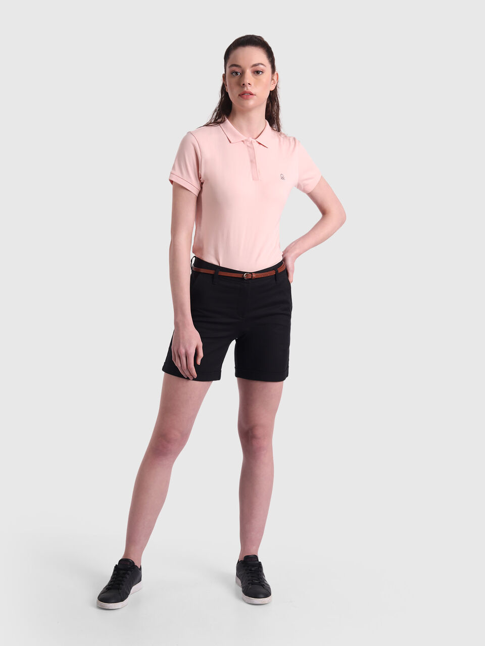 Solid core shorts image number null