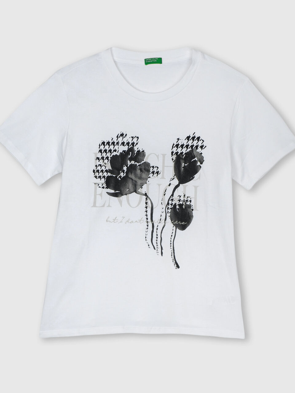 Short sleeved black and white t-shirt image number 1