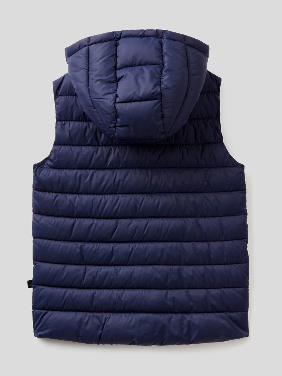 Blouson sans manches avec capuche image number 2