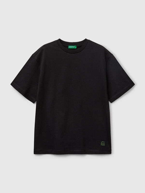 Schwarzes T-Shirt mit Aufdruck auf dem Rücken Jungen