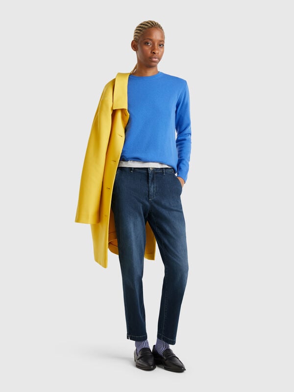 Chino slim en denim Femme