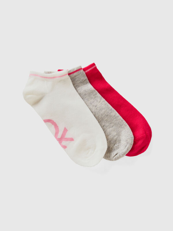 Rote, graue, und weiße kurze Socken Jungen
