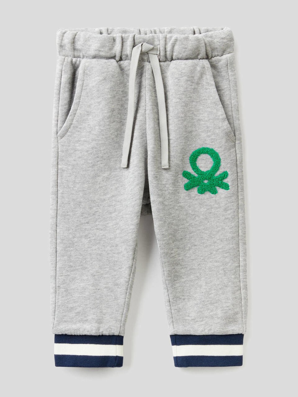 Pantalon en molleton avec broderie image number 1