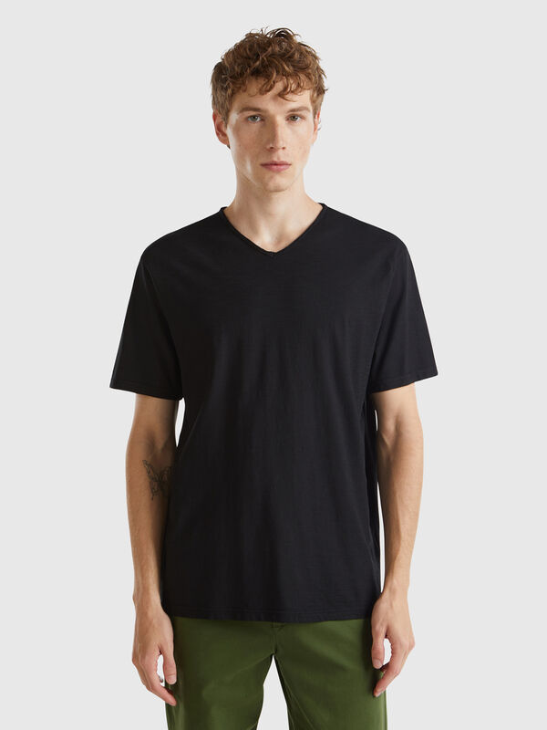T-Shirt aus 100 % Baumwolle mit V-Ausschnitt Herren