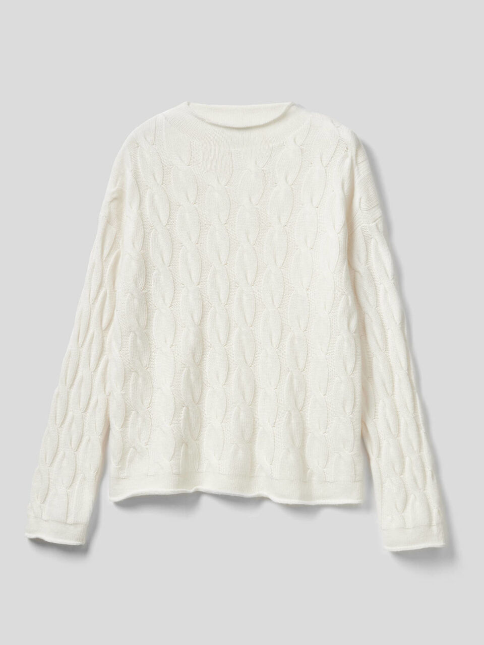 Pull avec torsades image number 1