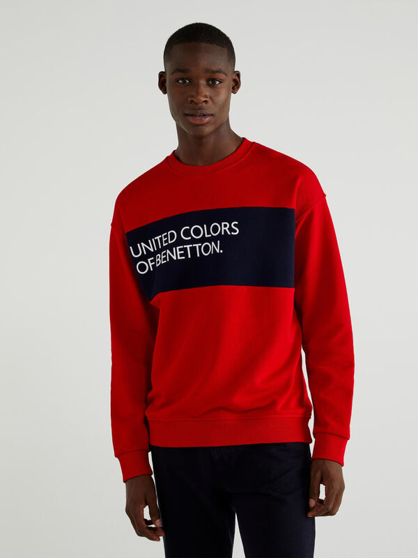 Sweatshirt aus Baumwolle mit Streifen in einer Kontrastfarbe Herren