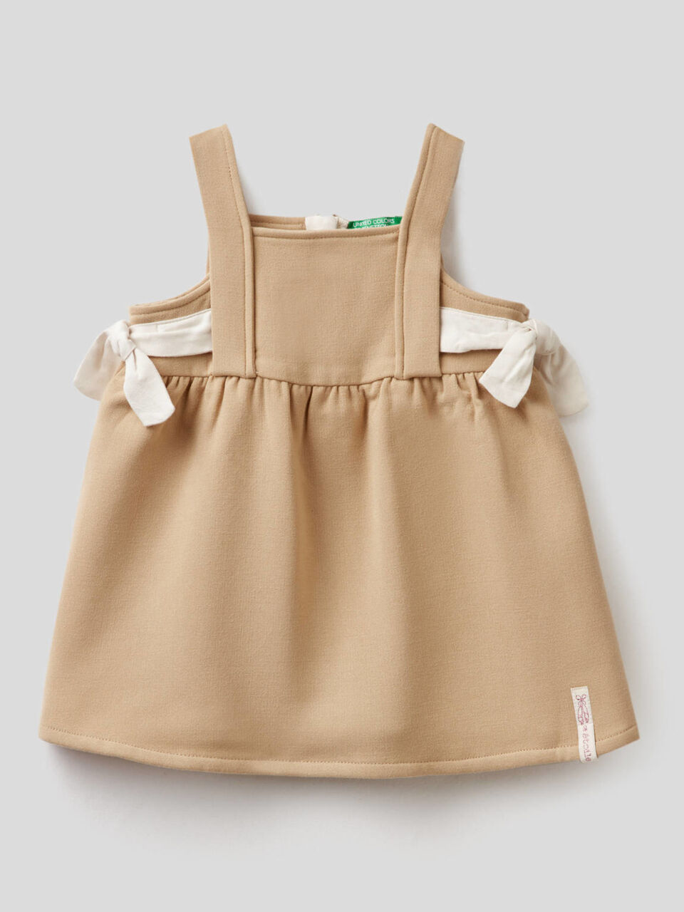 Latzkleid mit Maschen image number 1