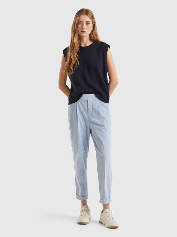 Chinos in velvet with stretch waist Women