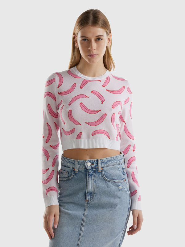 Light pink cropped sweater with banana pattern Women