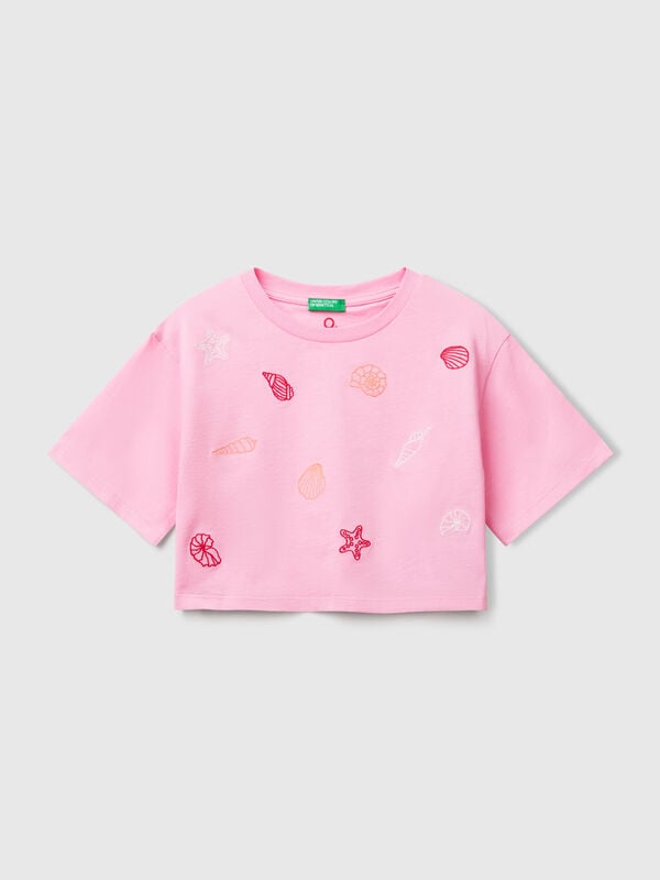 Rosafarbenes T-Shirt mit Muschelstickerei Mädchen