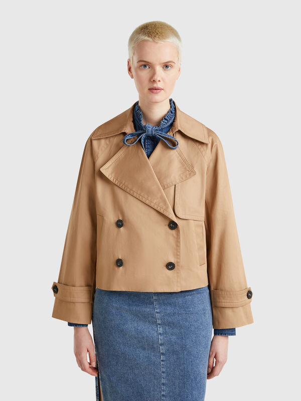 Trench court à double boutonnage Femme