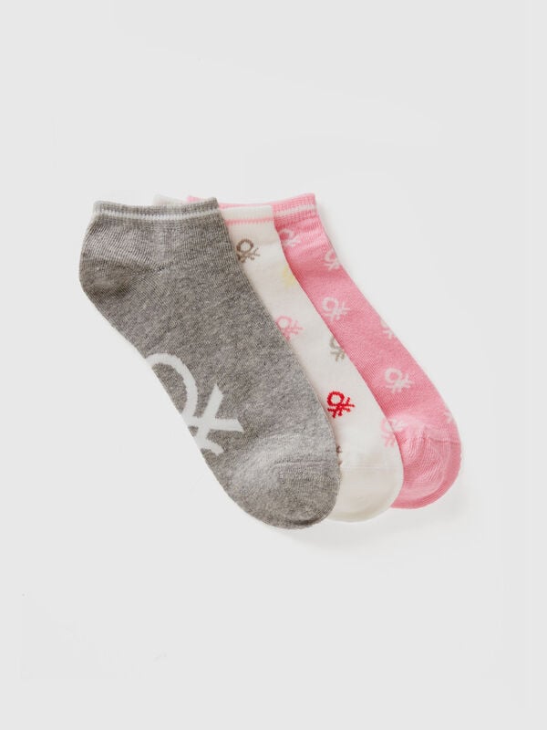 Graue, rosa und weiße kurze Socken Jungen