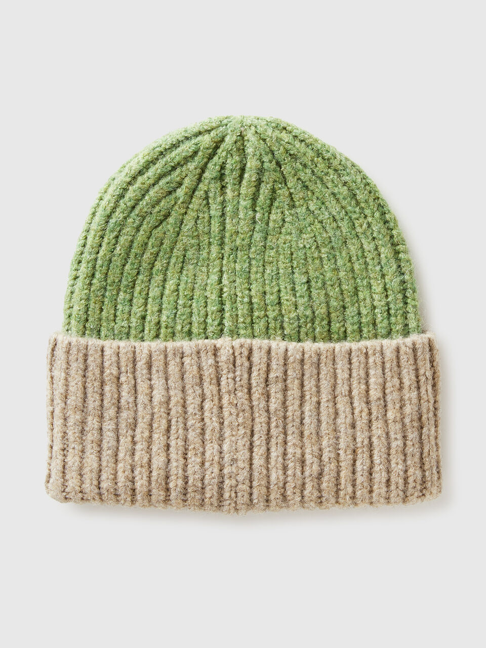 CAP Femme image number null