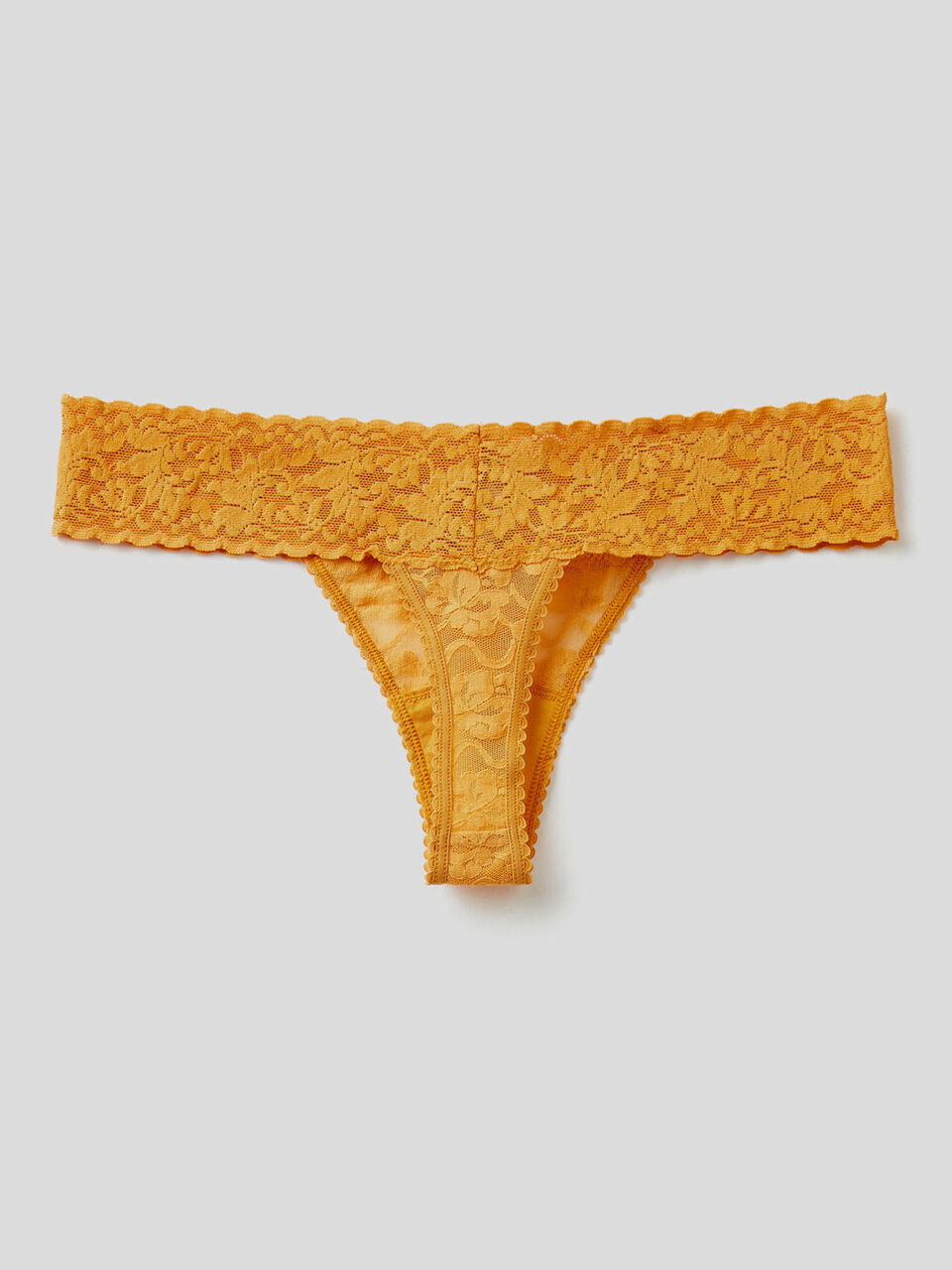 Stretch lace thong image number 2