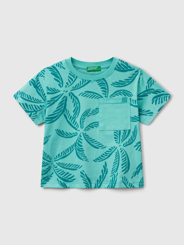 Grünes T-Shirt mit tropischem Aufdruck Jungen