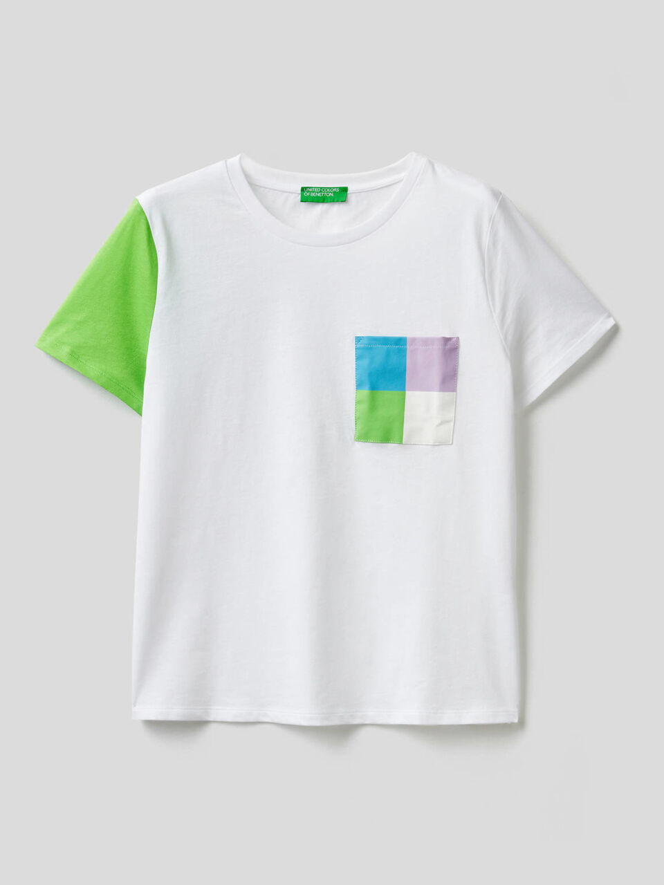 T-Shirt mit Brusttasche und Ärmel in einer Kontrastfarbe image number 1
