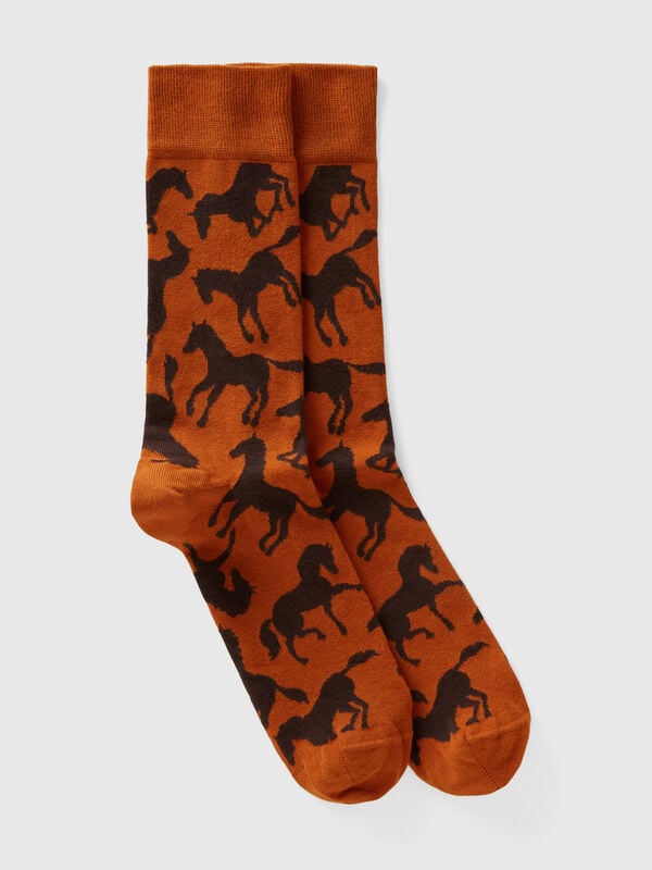 Chaussettes hautes camel avec chevaux