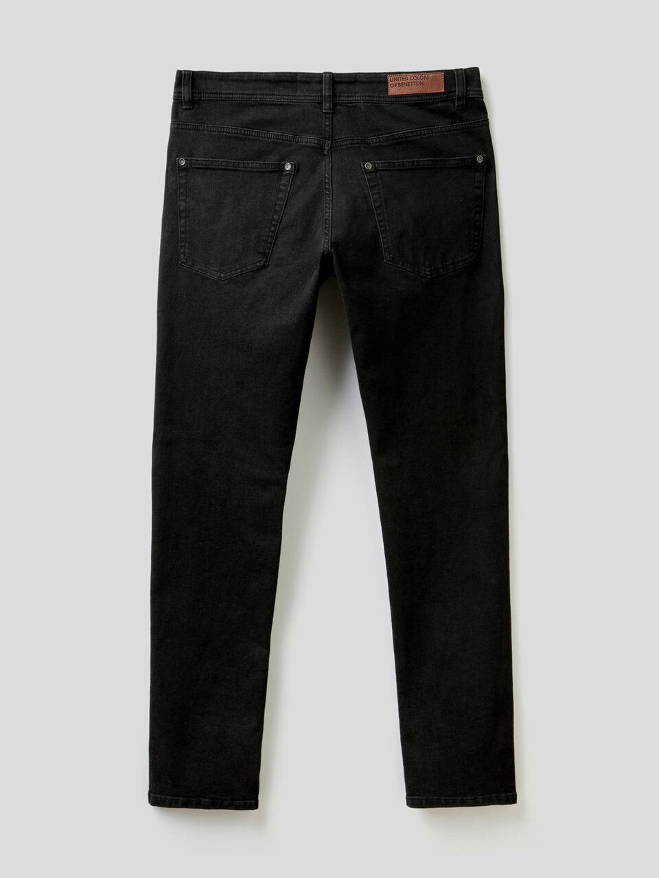 Five pocket slim fit jeans image number 2