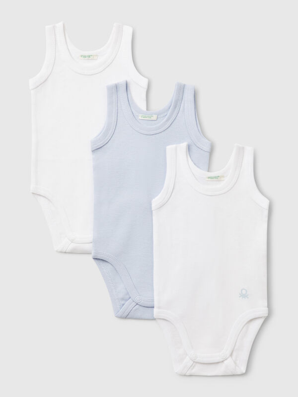 Trois bodys sans manches en coton  Naissancede