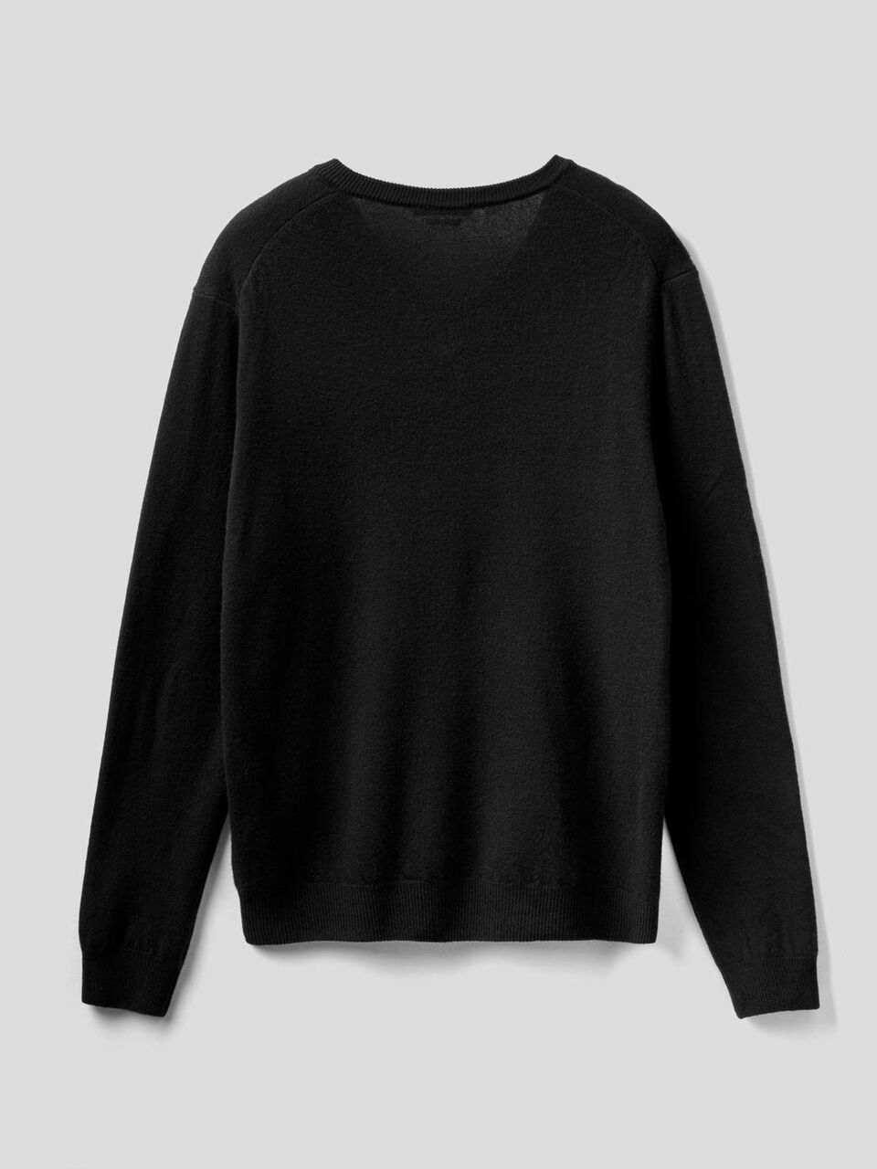 V-neck sweater in pure virgin wool image number 2