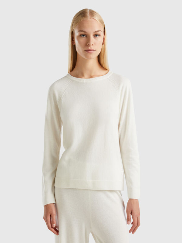 Pullover mit Rundausschnitt in einer Mischung aus Wolle und Cashmere in Cremeweiß Damen