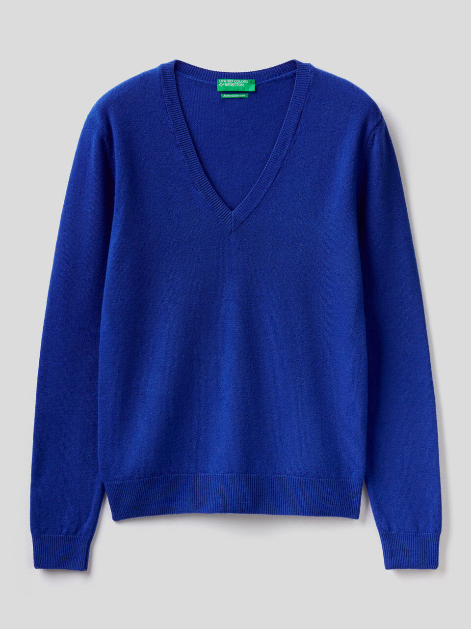 Pullover aus reiner Schurwolle mit V-Ausschnitt image number 1
