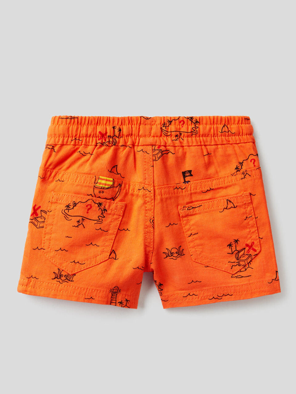 Short avec imprimé île au trésor image number 2