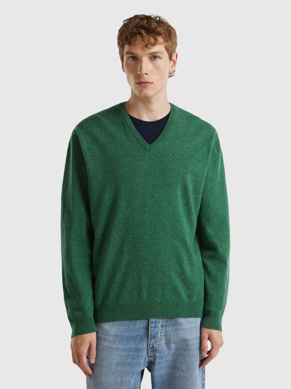 Grün melierter Pullover mit V-Ausschnitt aus reiner Merinowolle Herren