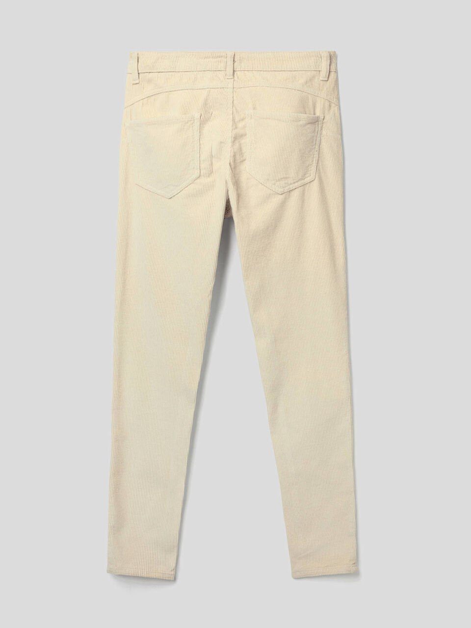 Pantalon coupe skinny en velours image number 2