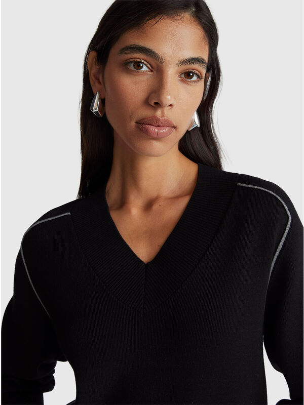 Pull col V coupe carrée Femme