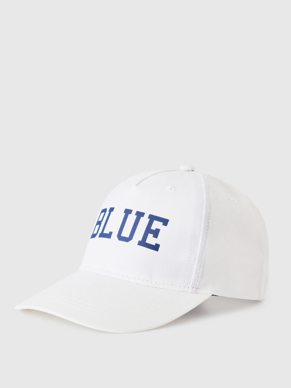 Printed baseball cap with visor and print